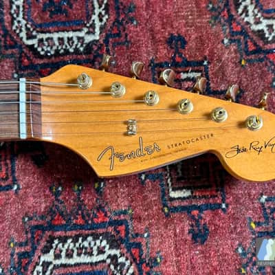 Fender Stevie Ray Vaughan Stratocaster 1998 3-Color Sunburst image 9