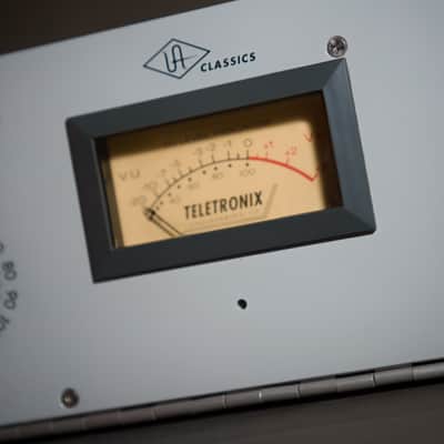 Universal Audio LA-2A Leveling Amplifier / Optical Compressor image 3