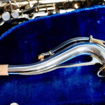 King Super 20 Silversonic Gold Inlay Tenor Saxophone image 3