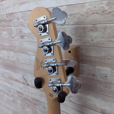 Used Squier Affinity Jazz Bass image 10