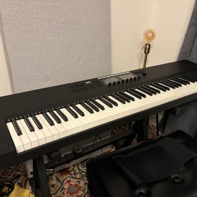 Native Instruments Komplete Kontrol S88 MK2 - Black image 2