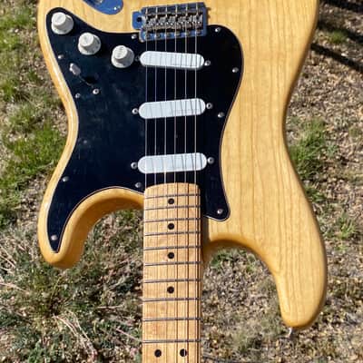 Fender Classic Series 70s Stratocaster-Lace Sensors-with Hardcase image 23