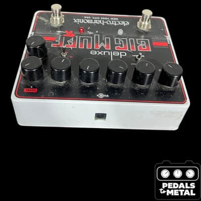 Electro-Harmonix Deluxe Big Muff Pi Distortion / Sustainer 2014 - Present - Black / Red - X16136 image 3
