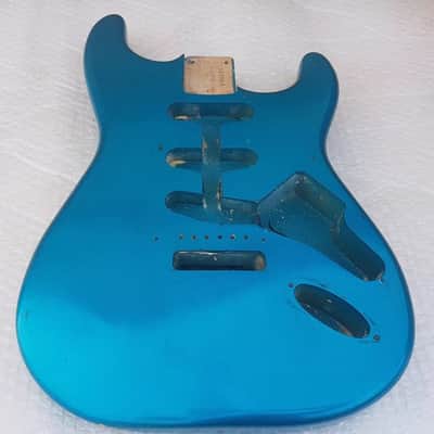 1986 FENDER STRATOCASTER BODY image 4