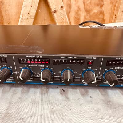 DBX 1046 Quad Compressor Limiter - Channels 3 & 4 Not Working - READ image 3