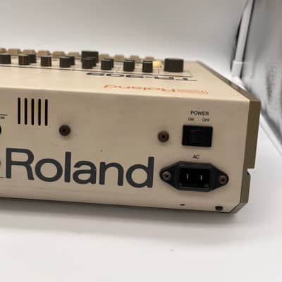 Roland TR-909 Rhythm Composer 1983 - 1985 - White image 8