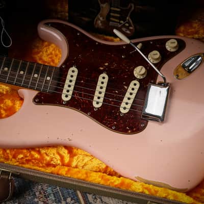 Fender USA Custom Shop 63' Relic Stratocaster Shell Pink image 2