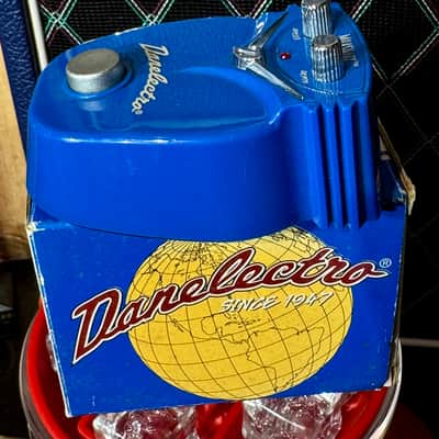 Danelectro MILKSHAKE CHORUS (New Old Stock) - Blue image 8