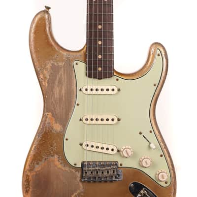 Fender Custom Shop 1963 Stratocaster Ultimate Relic Faded Shoreline Gold over Silver Masterbuilt Andy Hicks image 4