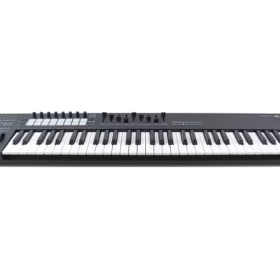 Novation Launchkey 61 Mk3 MIDI Controller [USED] image 2