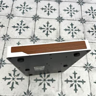 Arturia MiniLab MKIII 25-Key MIDI Controller image 6