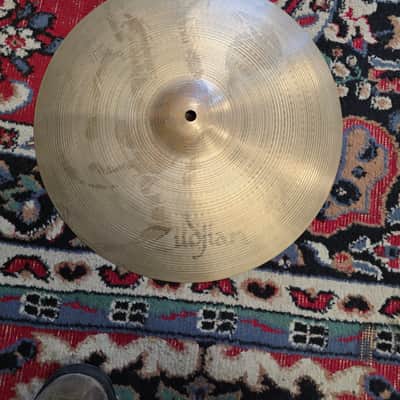 Zildjian 16" Thin Crash 1146g Tiny Bell Cracks CO Stamp 1980s image 1