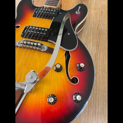 Aria 5102T 1970s - Sunburst with case image 3