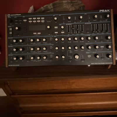 Novation Peak 8-Voice Desktop Synthesizer 2017 - Present - Black