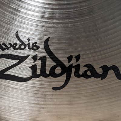 Zildjian 14" A Series Mastersound Hi-Hat Cymbals (Pair) 1998 - 2012 - Traditional image 6