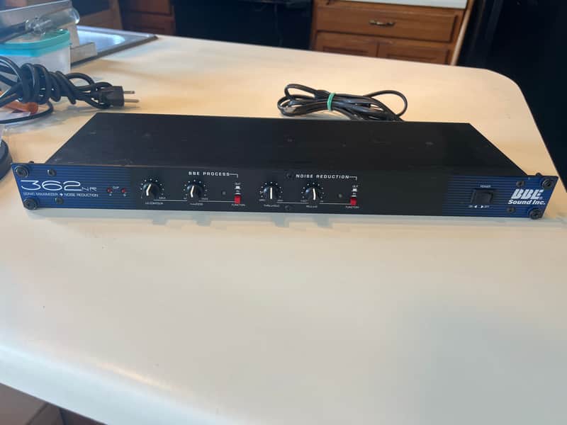 BBE 362NR Sonic Maximizer with Noise Reduction. Includes rak mount bolts/washers. image 1
