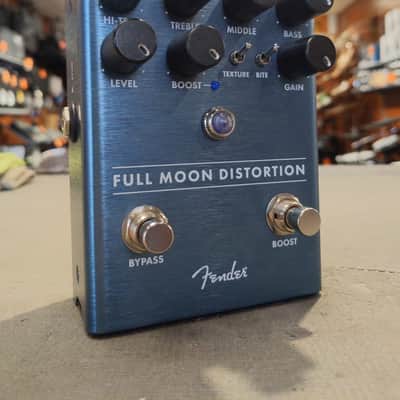 Fender Full Moon Distortion 2018 - Present - Blue image 1