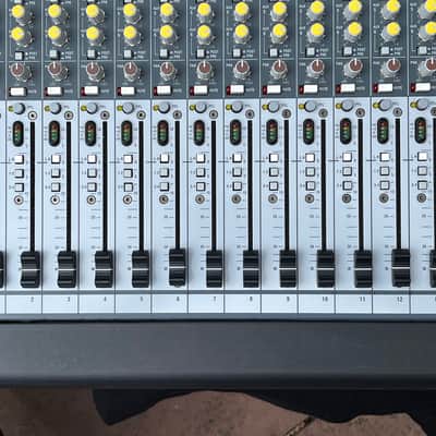 Allen & Heath GL2400 16 - Black image 9