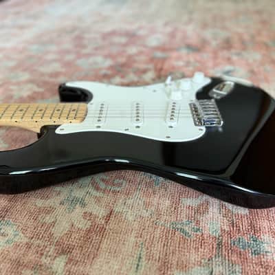 Fender Stratocaster 1995 Squier Series Maple Neck Made in Mexico MIM Black Gig Bag image 4
