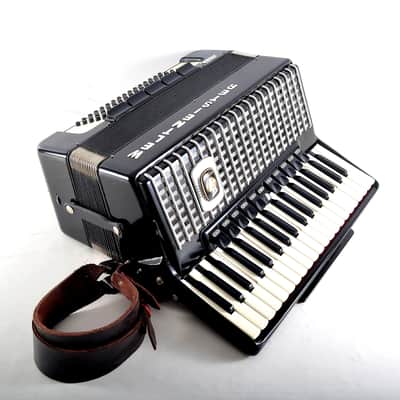 Vintage German Made Top Quality LMMH Accordion Weltmeister Stella - 96 bass, 16 reg./master switch + HardCase & Straps ~ Fisarmonica - VIDEO image 13
