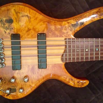 Ibanez BTB 6 String image 5