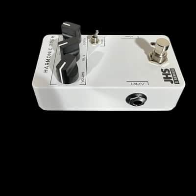 JHS 3 Series Harmonic Trem -x9885 image 2