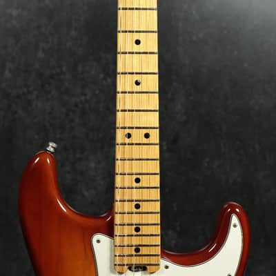 Fender American Elite Stratocaster with MF in Tobacco Sunburst [US19009910] (07/20) image 8