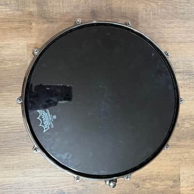 Orange County Drum & Percussion 25-ply Maple Vented Snare Drum 2020 - Silver Sparkle Fade 14x7 image 8
