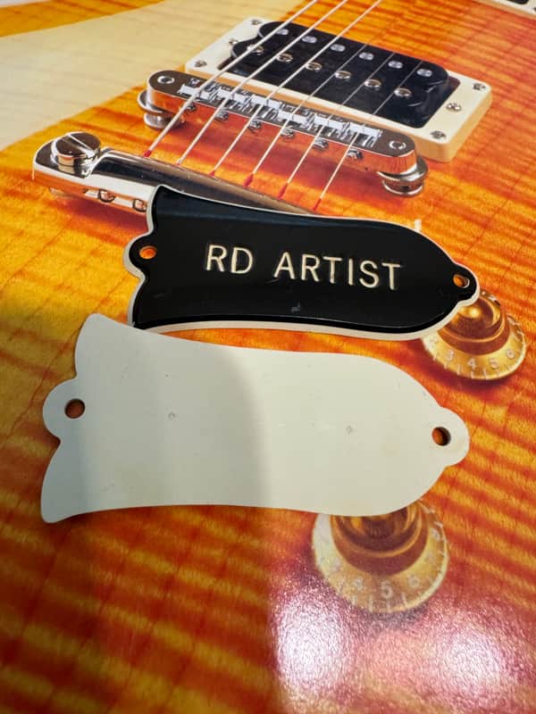 Gibson Gibson 80's NOS Truss Rod Cover 1980's - Black/White 1980's - Black/White image 1