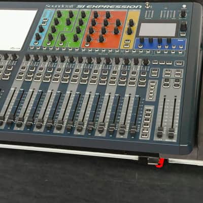Soundcraft Si Expression 3 Digital Mixer w/ MADI-USB Card & Road Case CG011LT image 3