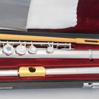 Yamaha YFL-581H (now 687H) Professional Flute All Silver Open-hole *Made in Japan *Cleaned & Serviced image 2