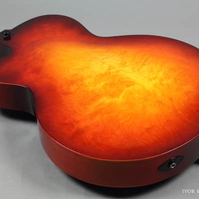 Fibonacci Californian 15" Archtop - 2017 Sienna Sunburst image 5