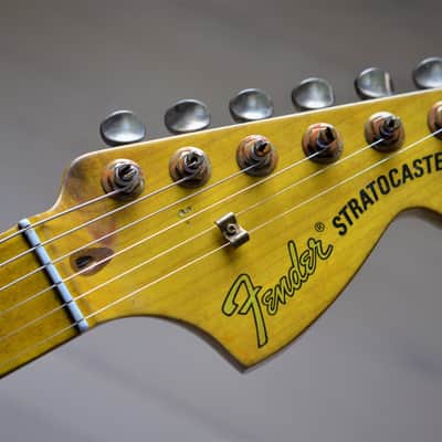 Fender Stratocaster Custom American Performer Heavy Relic Nitro Vintage White image 16