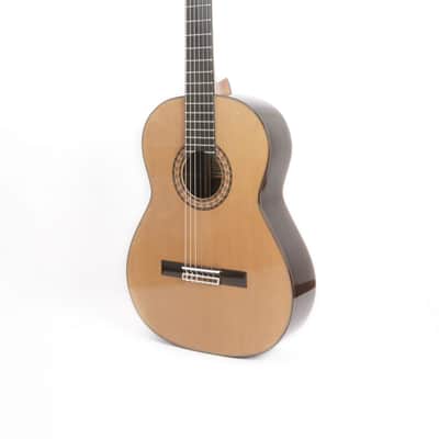 Raimundo 155 Classical Guitar image 2