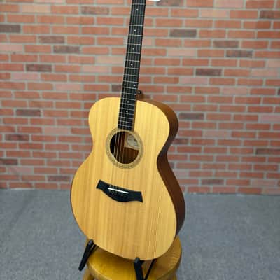 Taylor Academy 12 Acoustic Guitar w/Taylor gig bag image 2