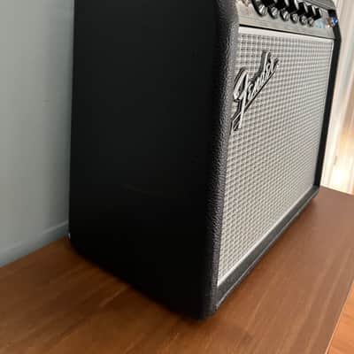 Fender '68 Custom Pro Vibro Champ Reverb 5-Watt 1x10" Guitar Combo 2021 - Present - Black image 2