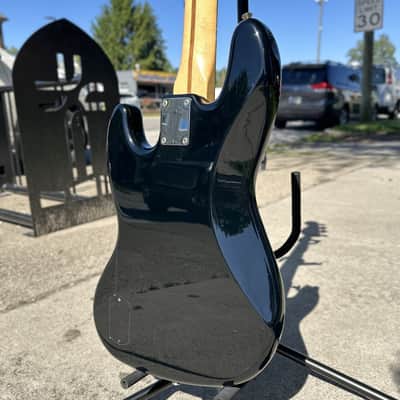 2008 Deluxe Active Jazz Bass - Black w/ SKB Case image 6