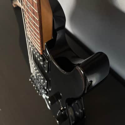 Squier Showmaster HH Skull & Crossbones 2003 - 2004 - Black Metallic / Skull & Crossbones image 10