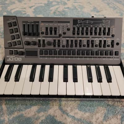 Roland JD-08 Boutique Series Programmable Synthesizer Module with K-25m Keyboard 2021 - Present - Black