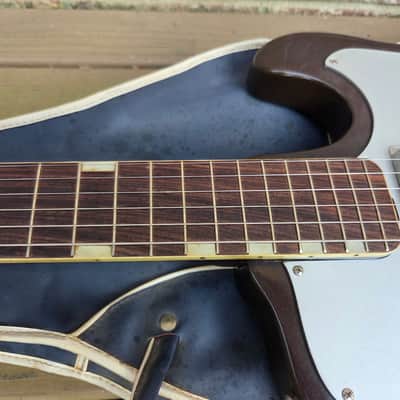 Vintage 1960's Silvertone (Teisco) 1487 Built-In Amplifier Electric Guitar w/ Original Gig Bag! image 9