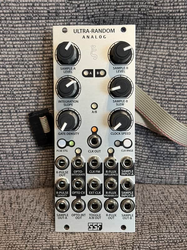 SSF Ultra-Random Analog Eurorack Random Voltage Module image 1