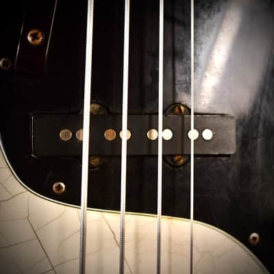 Fender Musicmaster Bass White Refinish 1978 image 18