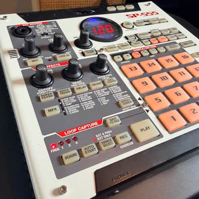 Roland SP-555 Sampler 2007 - 2013 - Gray image 11