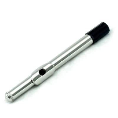 Nickel Plated Close Hole C Flute w Case, Stand, Cleaning Rod, Cloth and More image 4