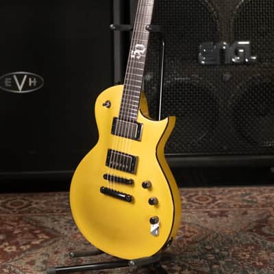 ESP LTD EC-2025 50th Anniversary Electric Guitar - Metallic Gold with Hardshell Case - Demo image 14
