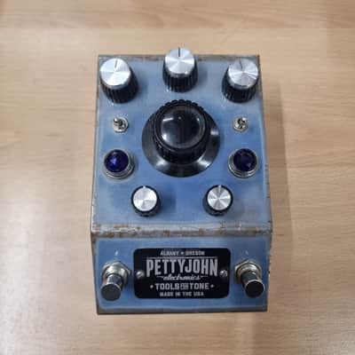 Pettyjohn Electronics PreDrive Studio 2010s - Blue image 1