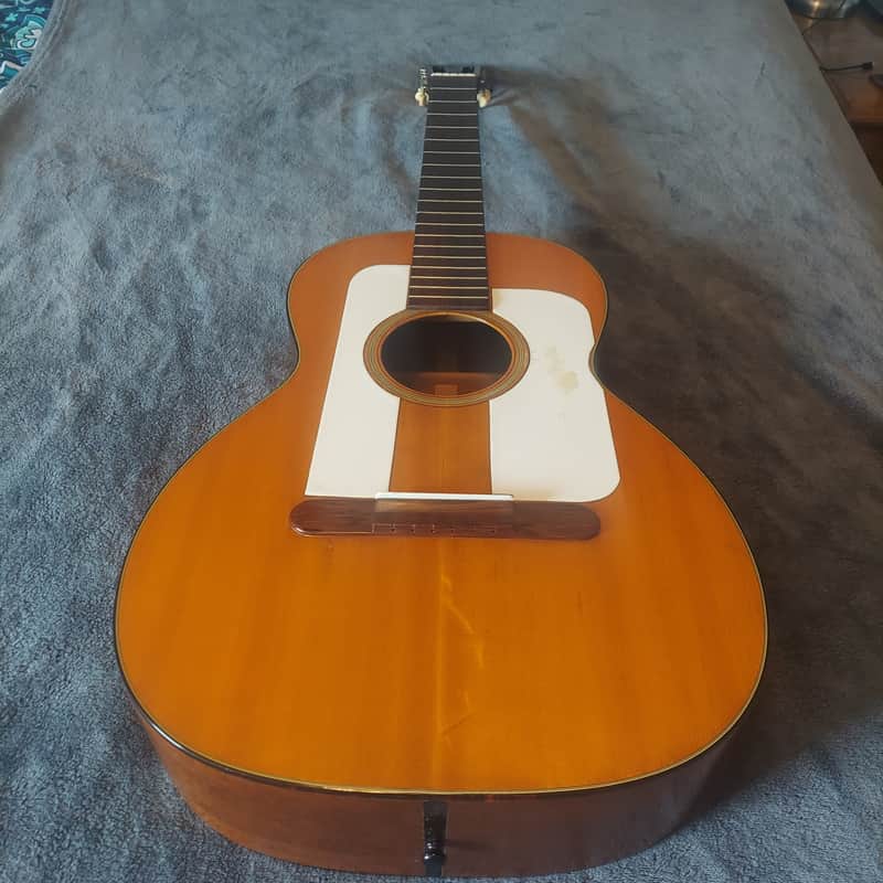 Martin 00-16C