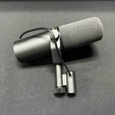 Shure SM7B Cardioid Dynamic Microphone image 2