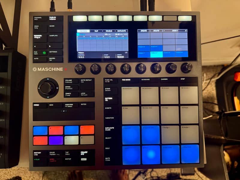 Native Instruments Maschine Plus with 128GB SD Card and More image 1