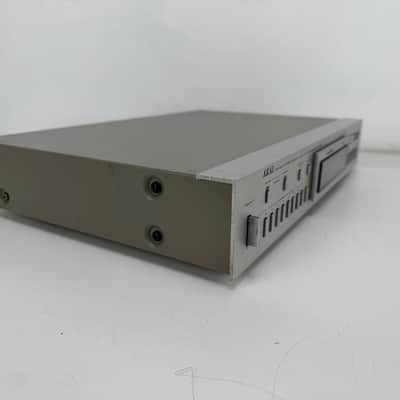 Akai AT - 506 FM AM Stereo Digital Quartz Synthesizer Tuner image 4